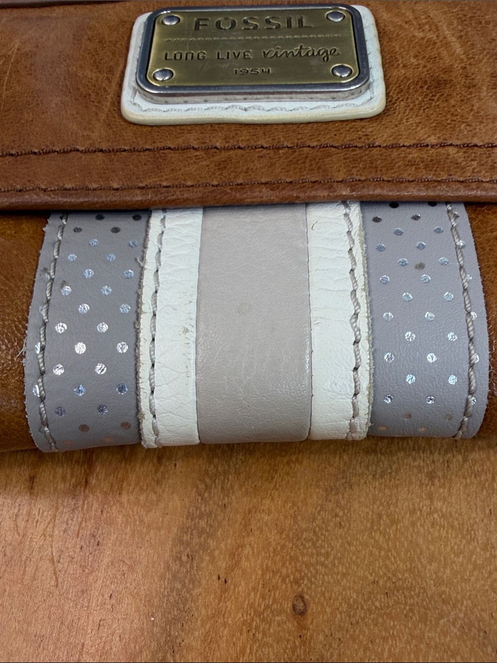Fossil Vintage Y2K Brown Leather Stripe Wallet (GUC) - Picture 14 of 14